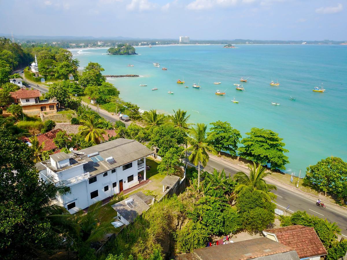 Basecamp Yoga Beach House Weligama Exterior photo