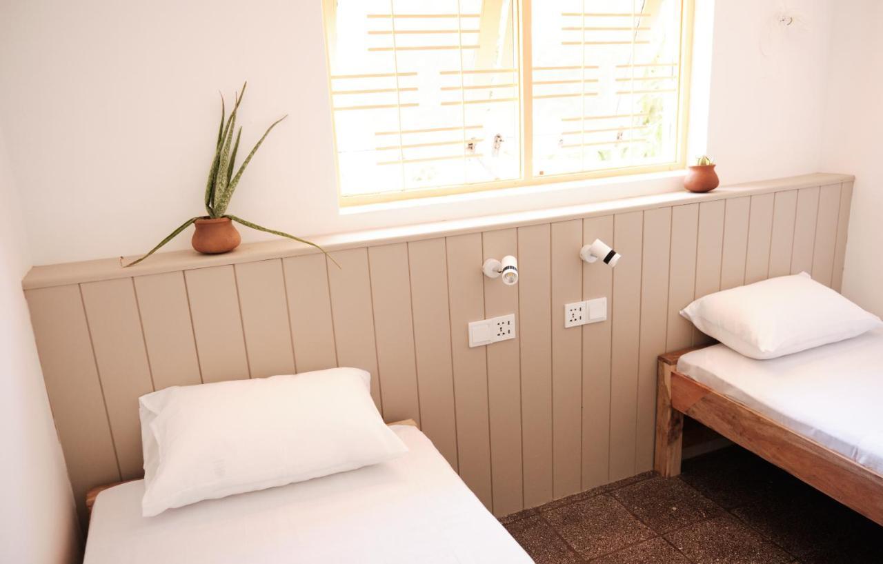 Basecamp Yoga Beach House Weligama Exterior photo